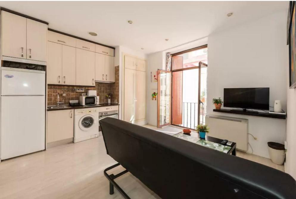 Cozy For Couples In The Heart Of Appartement Madrid